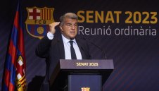 Лапорта: Гюндоган избра Барса пред парите на Ман Сити