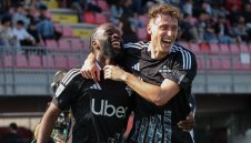 Комо надигра Монца като гост