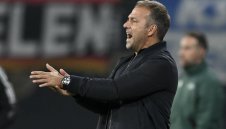 Отива ли в Катар? Голаджията на Вердер има тайна договорка с Флик