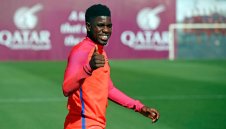 Удар за Барса! Юмтити се счупи и отпада за сблъсъка утре!