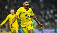 Фабио Лима стресна Николай Костов