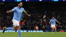 Барса плаща... 0 евро за Гюндоган