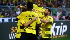 Дортмунд с феноменален старт на Бундеслигата, постави на колене "вълците" + ВИДЕО