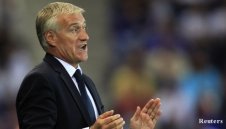 Дешан тръгна с 0:0 срещу Уругвай