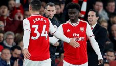 Легенда на Арсенал защити непокорния Джака