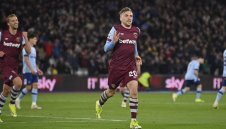 Боуен избухна с хеттрик и върна Уест Хям към победите в голово шоу