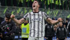 Ювентус и Милан излизат в битка за Шампионска лига