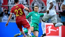 Нойер за "козлите": Трябваше да им вкараме 10 гола