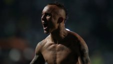 Евертон в Евъртън? Дортмунд иска да развали играта на думи