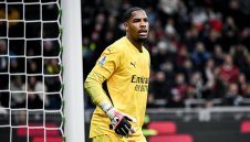 Менян се оправи, ще пази срещу Аталанта