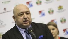 Красен Кралев открива реновирана зала в Перник