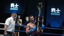 Петър Стойков излиза срещу двукратен световен шампион по кикбокс на SENSHI 4