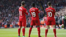 Мане се нареди до Суарес и Стъридж