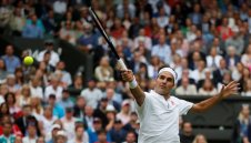 И Федерер е на 1/4-финал на "Уимбълдън"