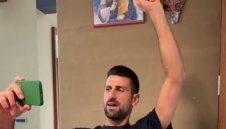 Пее на български! Джокович се надъхва за Гришо с... Камелия + ВИДЕО