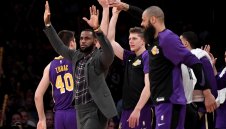 ЛеБрон ще почива поне още седмица