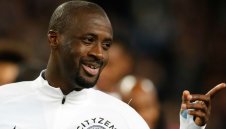 Яя Туре мина прегледи в Лондон