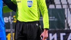 Гинчев свири Левски – Локо Пд, Тренчев на ЦСКА – Спартак Варна