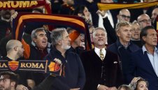 Бесни фенове на Рома обиждат играчите в Брюксел