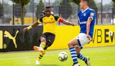 Вкарва на всеки 46 минути: Всички полудяха по талант на Дортмунд