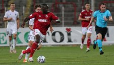 УЕФА обяви съдиите на българските отбори в Европа