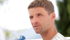 Томас Мюлер стана писател + СНИМКА