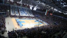Тити Папазов събра 10 000 ултраси в "Арена Армеец" за спасението на Левски