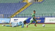 В Италия гръмнаха: Юве, Милан, Интер и Наполи в битка за вратаря на Славия + СНИМКА