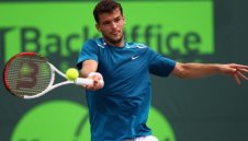 Григор Димитров започна с победа участието си в Ница