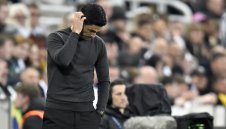 Стоп! Нюкасъл спря Арсенал към Топ 4 с 2:0