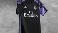 Реал показа третия си екип