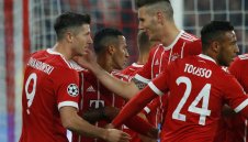 Муден Байерн се озори с 10 от Андерлехт насред Мюнхен + ВИДЕО