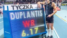 Швед счупи световния рекорд в овчарския скок