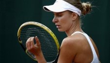 Сесил е на победа от основната схема в Монреал