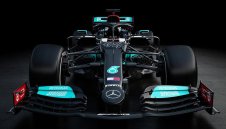 Мерцедес и Алпин показаха новите коли 