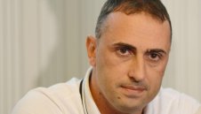 АЕЛ уволни Ивайло Петев