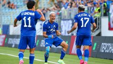 Левски се разделя с головата си машина?