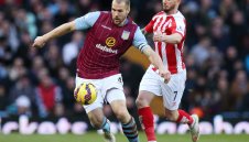 Милан в спор с Евeртън за Рон Влаар