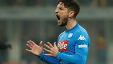 Юнайтед подсилва атаката си с Мертенс, ще го вземе евтино