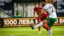 Спортният министър пострадал при сбиване пред болница?