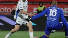 Юве прилапа вратар №1 на Ботуша