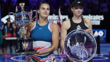 С първа титла от Шлема! Сабаленка е кралицата на Австралия + СНИМКИ