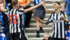 Нюкасъл спечели в Шотландия, Хау потвърди за Сен-Максимен