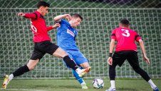 Левски пусна на търг тениска на Драган Михайлович