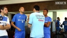 Ривалдиньо и Паулиньо се потят във фитнеса + ВИДЕО