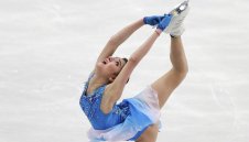 Медведева поведе след кратката програма в Острава