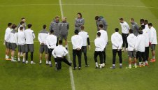 Клоп отмъква знакова фигура от лагера на Байерн