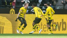 Гол-красавец! Батшуай носи победата на Дортмунд във втори пореден кръг + ВИДЕО