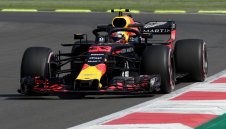 Ред Бул мачка здраво в Мексико