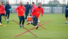 Мирише на раздяла: Лучо се подигра с Видал